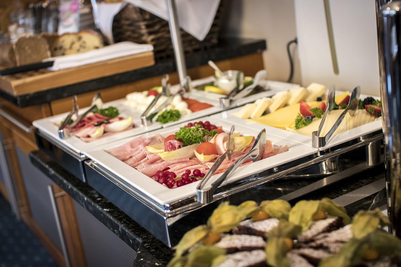 Kochs Stadthotel 4*